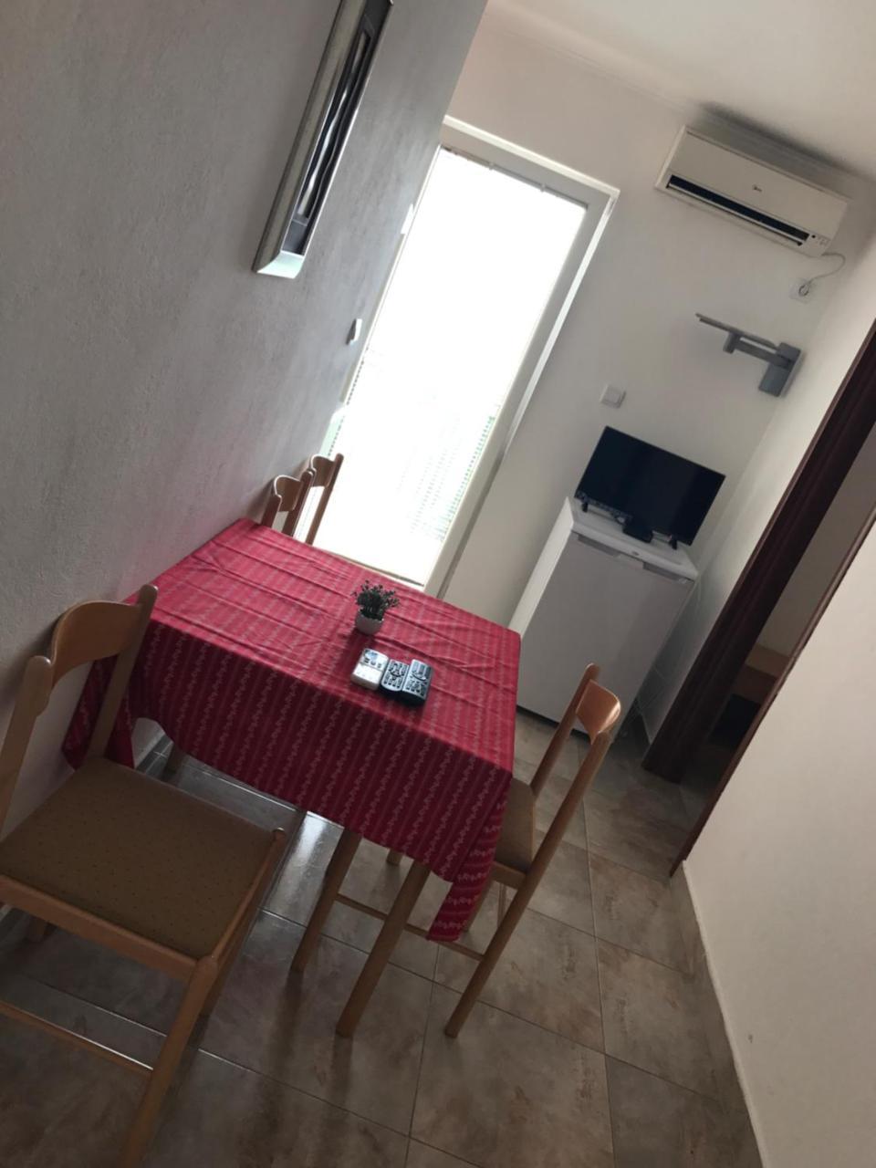 Apartments Pavicevic Tivat Eksteriør bilde