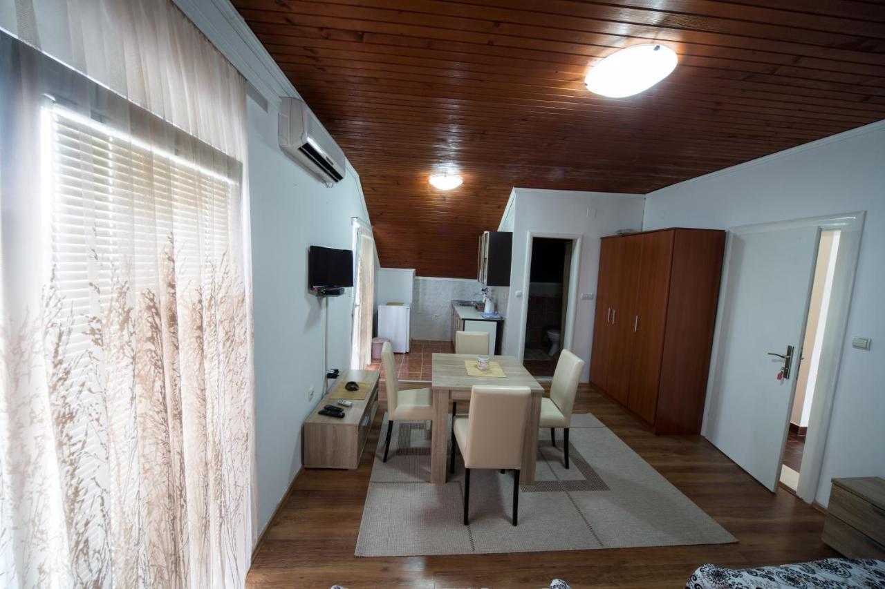 Apartments Pavicevic Tivat Rom bilde